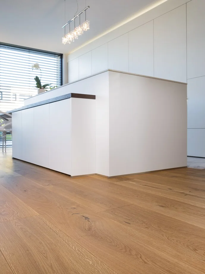 Parquet en chêne posé par de Buedemleër dans un intérieur moderne