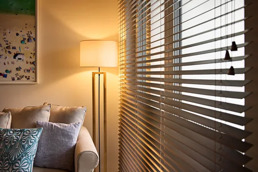 Réalisation stores sur mesure