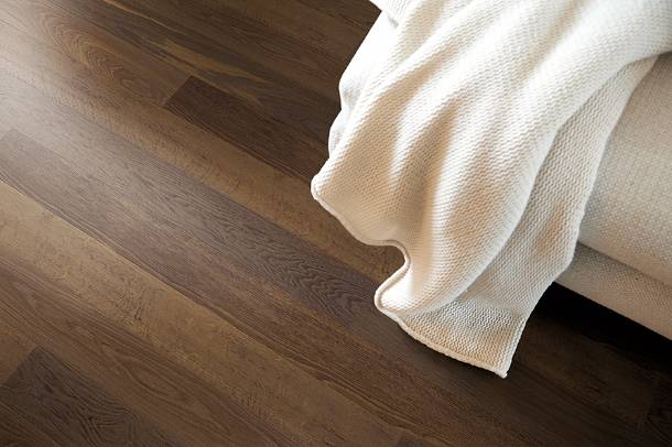 Parquet verni : un professionnel vous conseille !