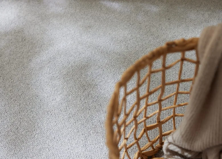 Moquette bouclée taupe, détail